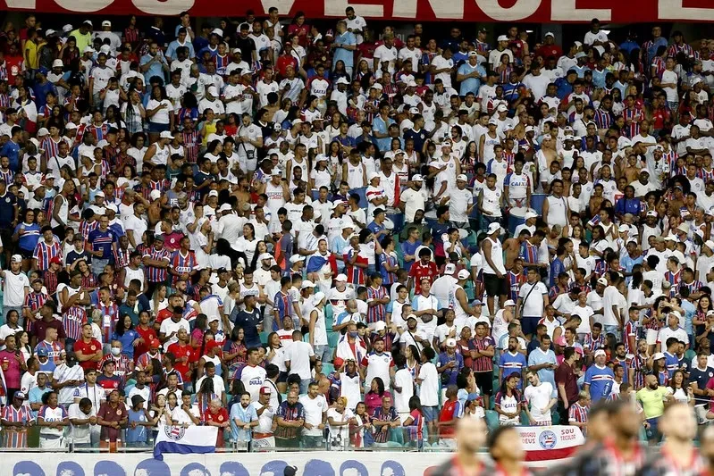 Fiel torcida tricolor garante marca histórica ao se associar ao Bahia