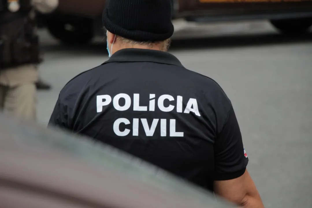 O homem foi submetido a exame de lesões corporais e está à disposição da Justiça