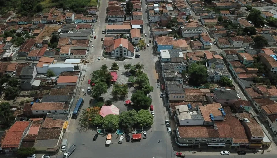 Antônio Brito trabalhava em uma fazenda instalando estacas para plantio de pimenta-do-reino