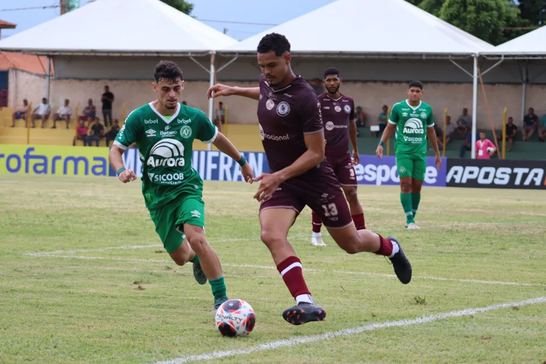 Jacuipense e Chapecoense se enfrentaram nesta quarta-feira, 3.