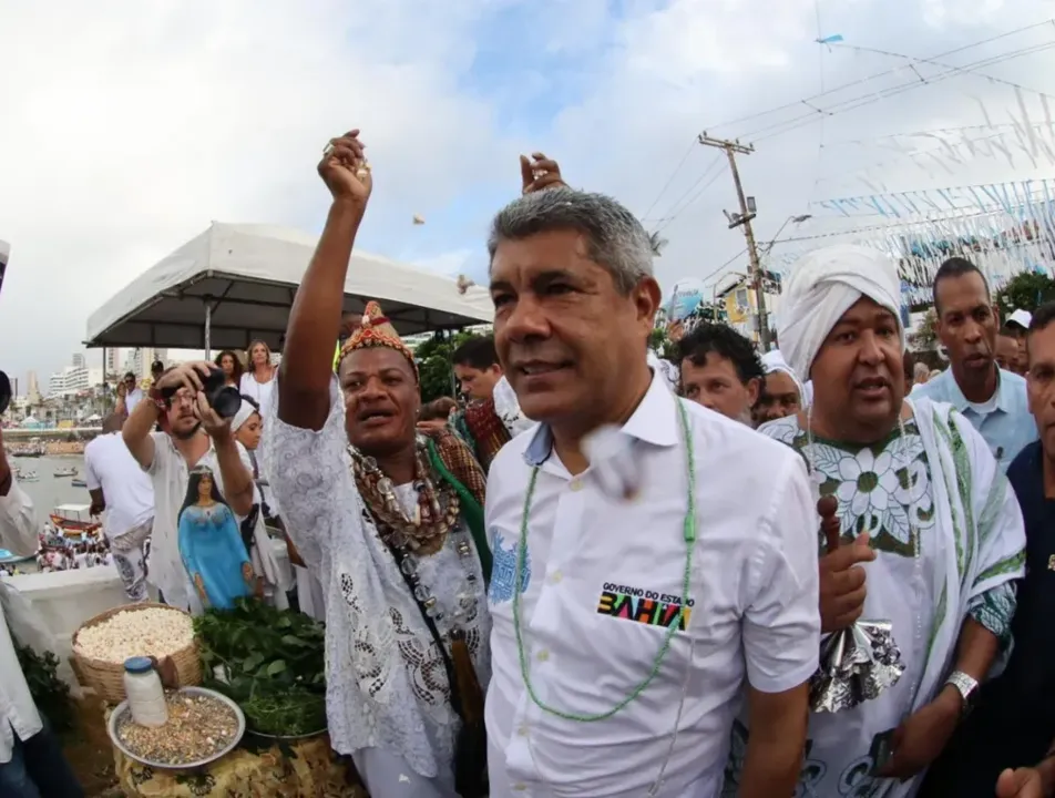 Jerônimo fará uma visita à Casa de Iemanjá, na Colônia de Pescadores e depositará presentes à Rainha do Mar