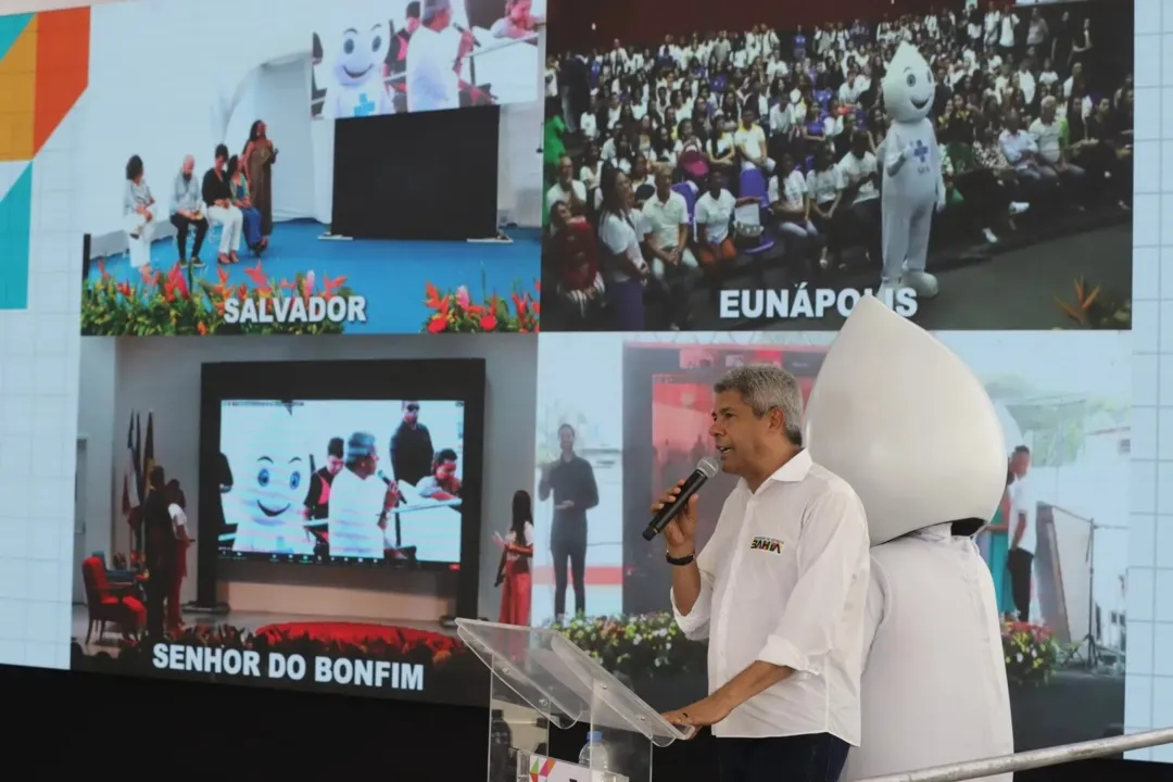 Jerônimo discursa na aula inaugural em Feira