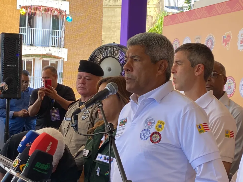 Jerônimo também comentou sobre possíveis ações de combate à dengue, doença que tem ganhado espaço no verão em todo o território brasileiro