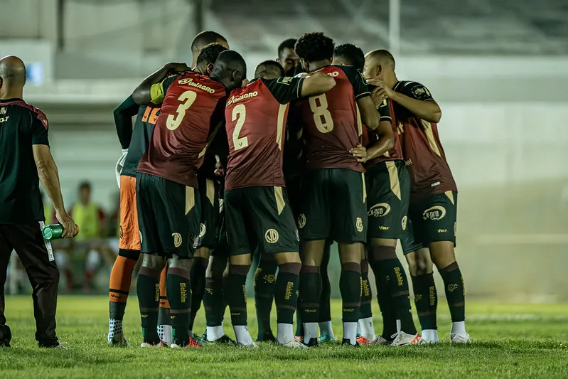 Atleta se envolveu em polêmica recentemente e foi punido pelo Vitória