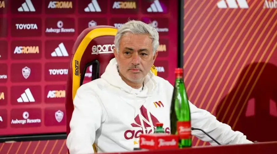 Mourinho em entrevista coletiva