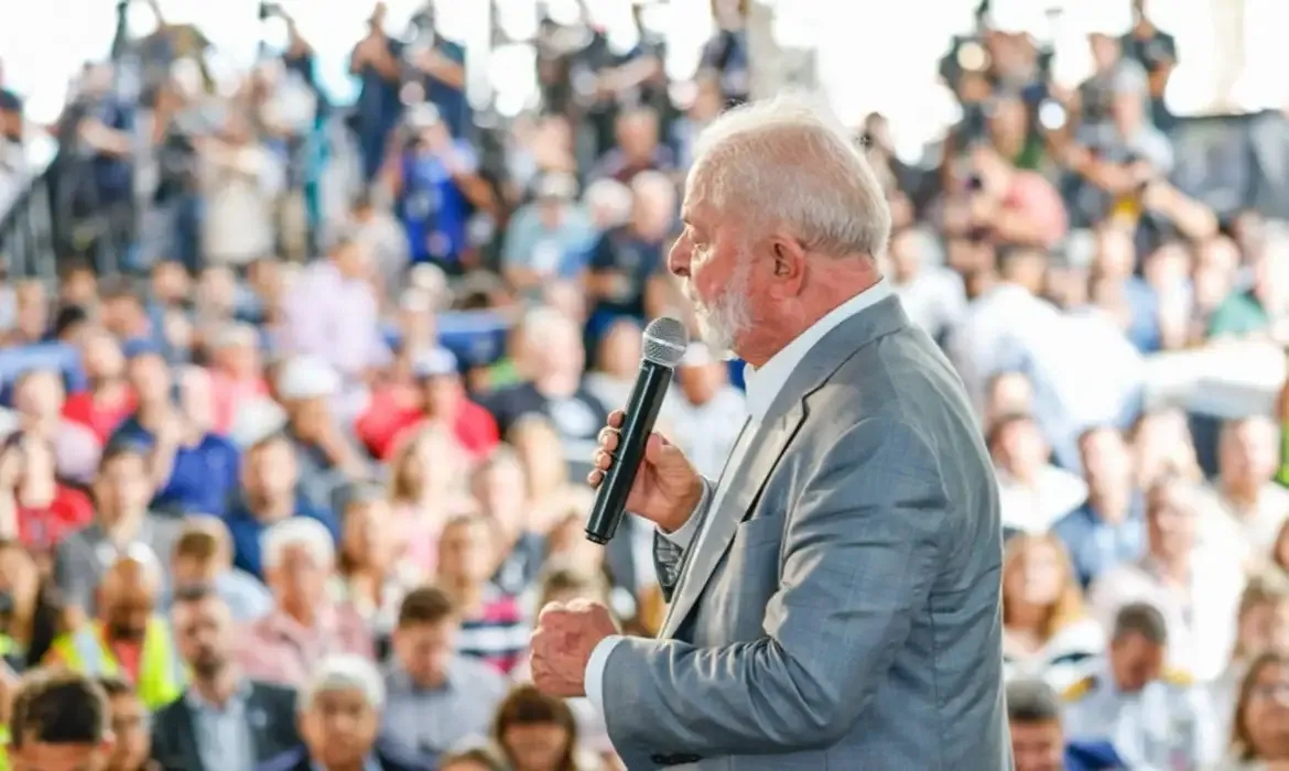 Presidente da República, Lula, durante cerimônia em comemoração aos 132 anos do Porto de Santos e Anúncio de Investimentos no Túnel Submerso Santos-Guarujá. Presidência da Autoridade Portuária de Santos- SP