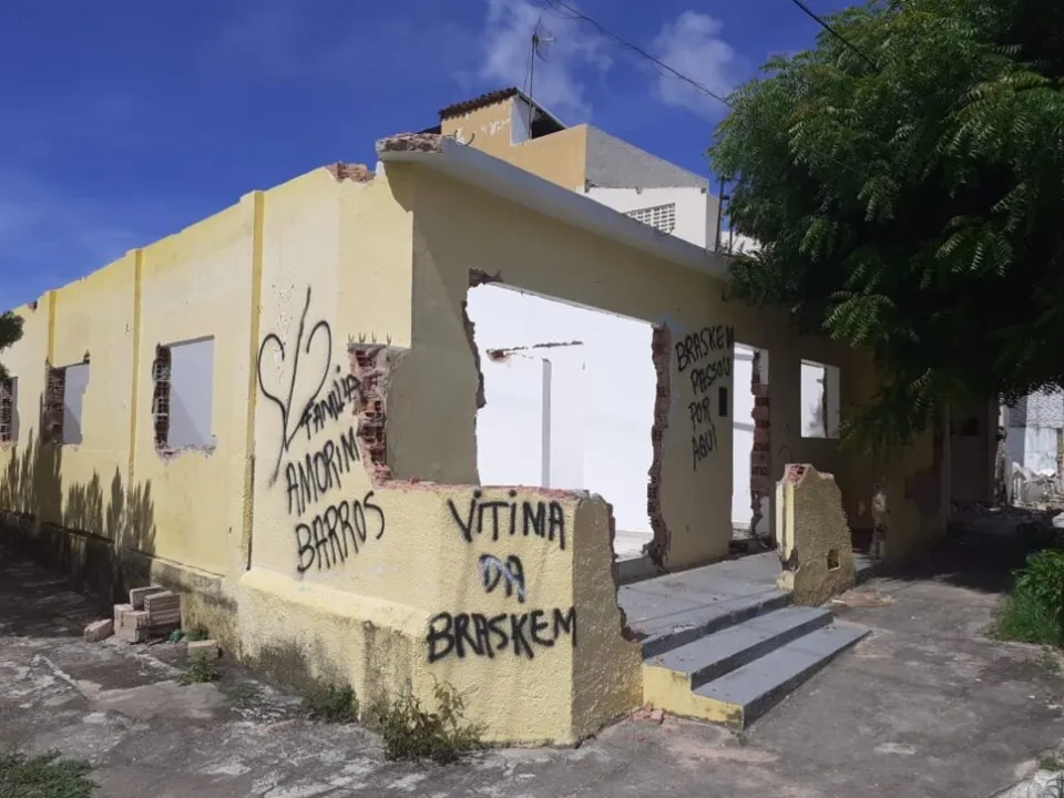 Bairro inteiro precisou ser desocupado nos últimos anos