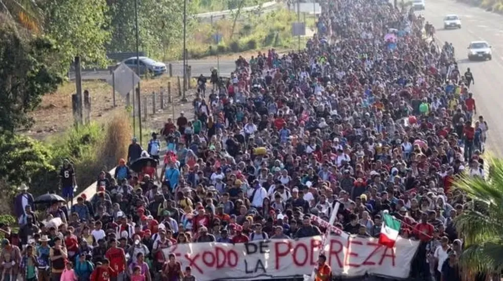 Imagem ilustrativa da imagem Mais de oito mil migrantes "marcham" para os EUA