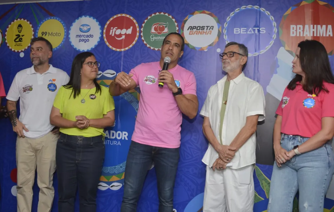 Prefeito falou sobre carnaval deste ano em coletiva