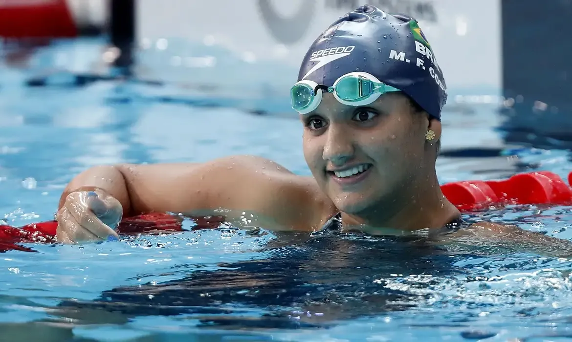 O tempo de 1min57s11 garantiu à brasileira a terceira melhor marca de sua bateria na semifinal