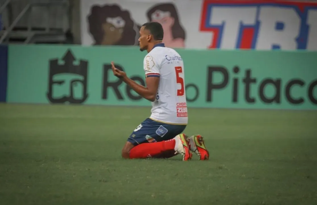 Rezende sofre lesão e não tem previsão de volta