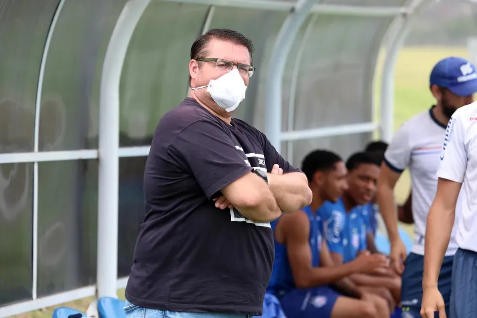 Júnior Chávare em passagem pelo Bahia