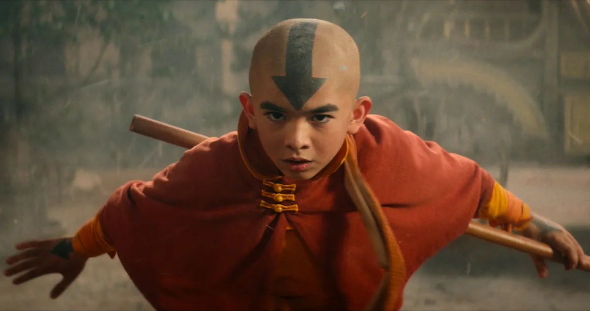 Inspirada na animação “Avatar: A Lenda de Aang”, de 2005, a série conta a história do jovem protagonista, Aang