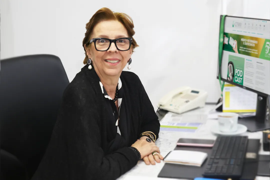 Ana Elisa Fernandes , presidente do Conselho Federal de Medicina Veterinária