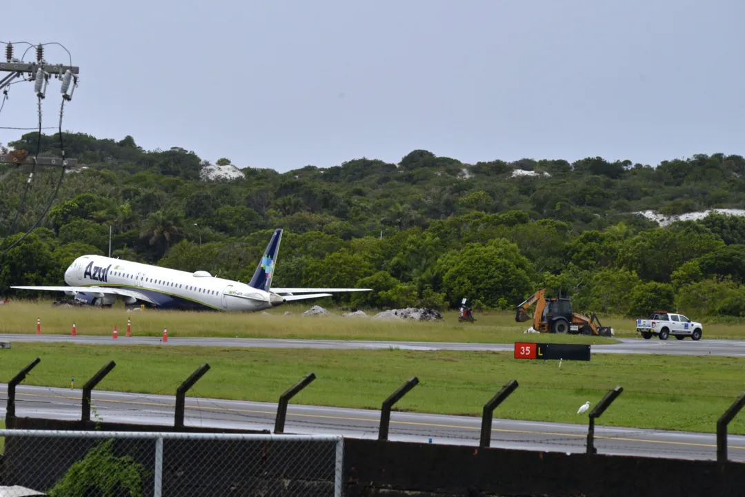 Avião da Azul declarou situação de emergência 25 minutos após a decolagem