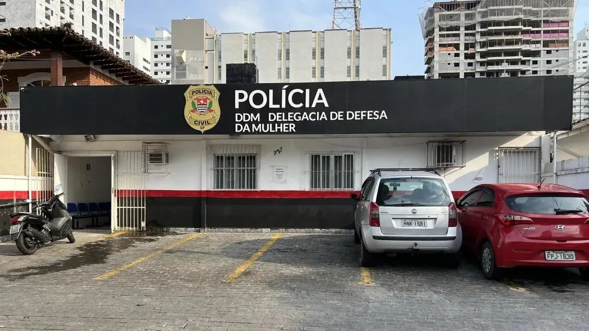 Imagem ilustrativa da imagem Policial quis comprar silêncio de vítima de estupro, diz advogado