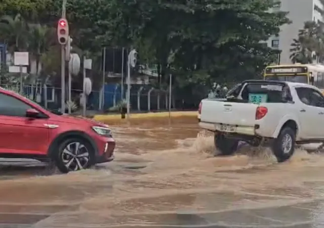 No início dessa semana, a Defesa Civil de Ilhéus já havia emitido um alerta de chuvas fortes