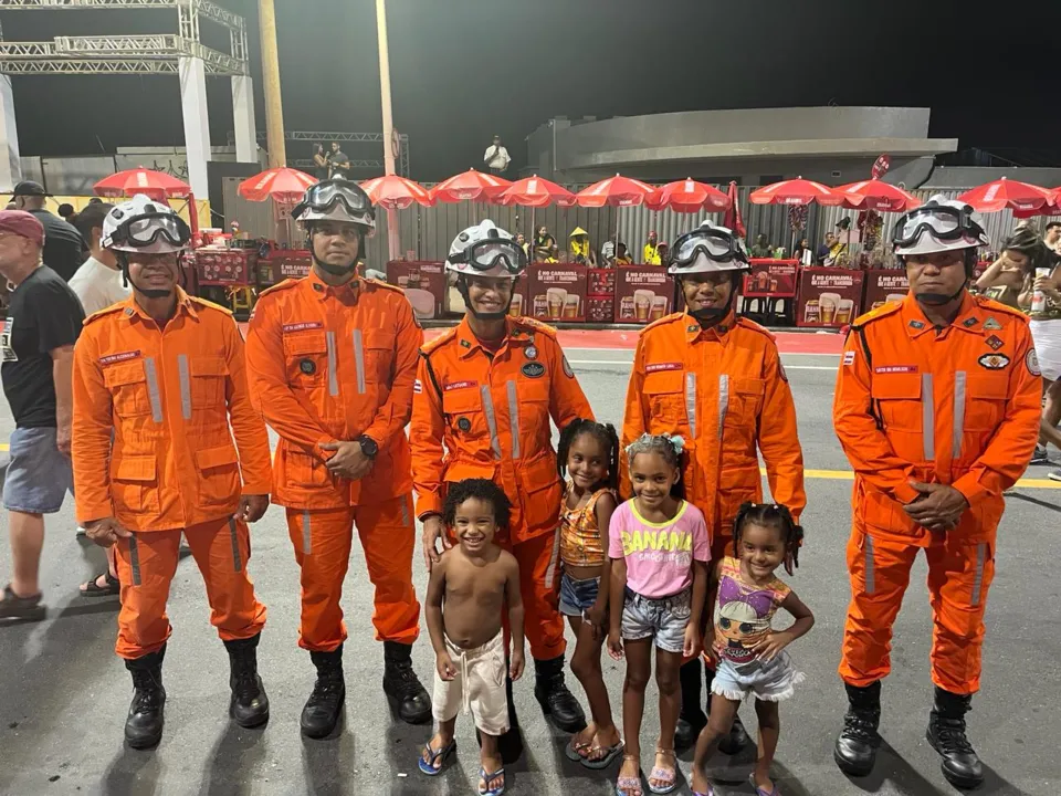 Outros bombeiros vão permanecer nos quartéis da capital baiana