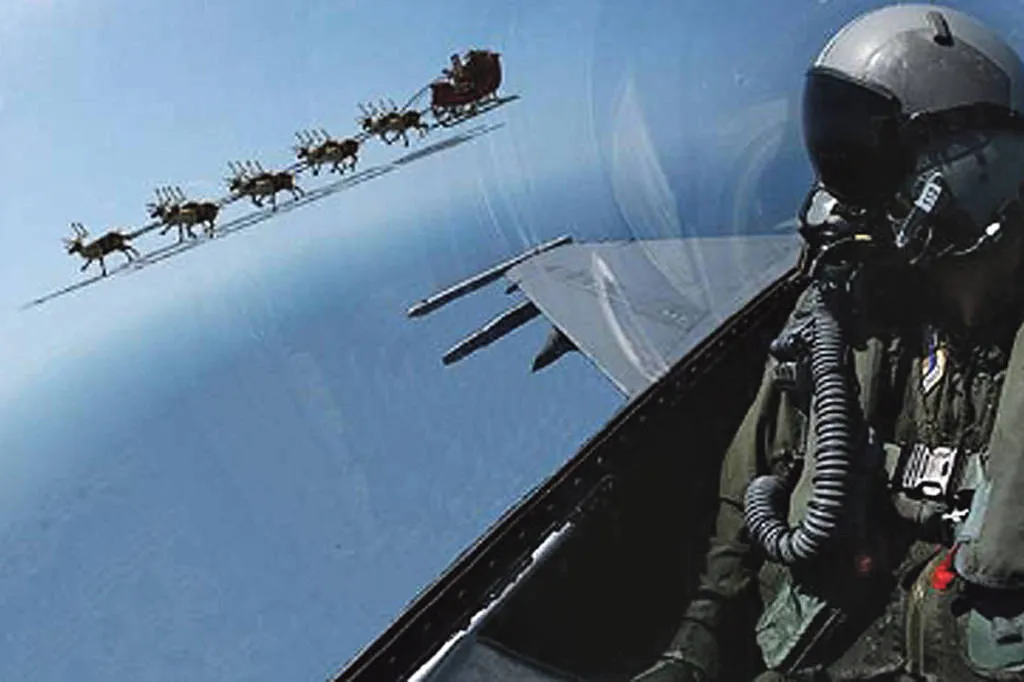 Segundo o órgão, os caças F-16, F-15, F-22 e CF-18 já interceptaram o Papai Noel muitas vezes