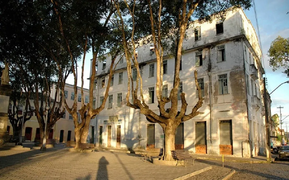 Antigo hotel foi lançado em 1940, às margens do Rio Paraguaçu