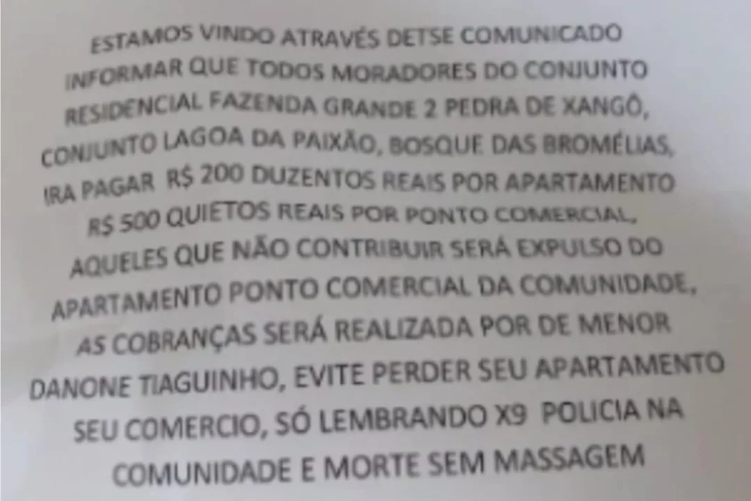 Moradores e comerciantes receberam um comunicado escrito