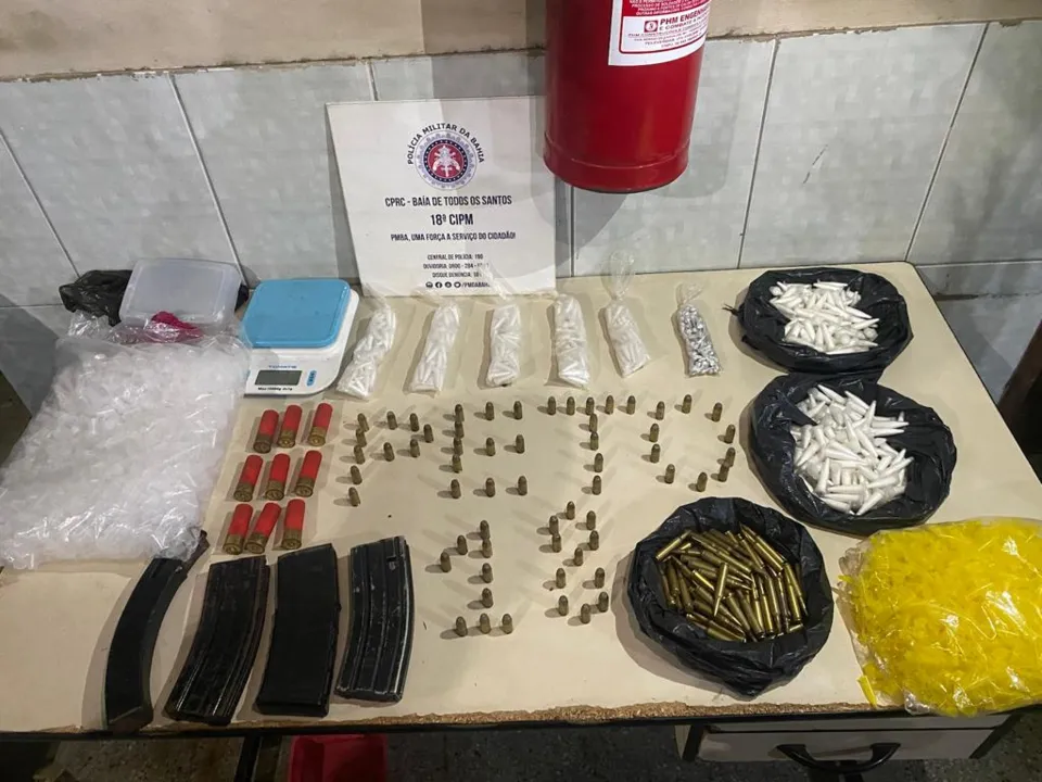 Materiais encontrados foram apresentados na Central de Flagrantes