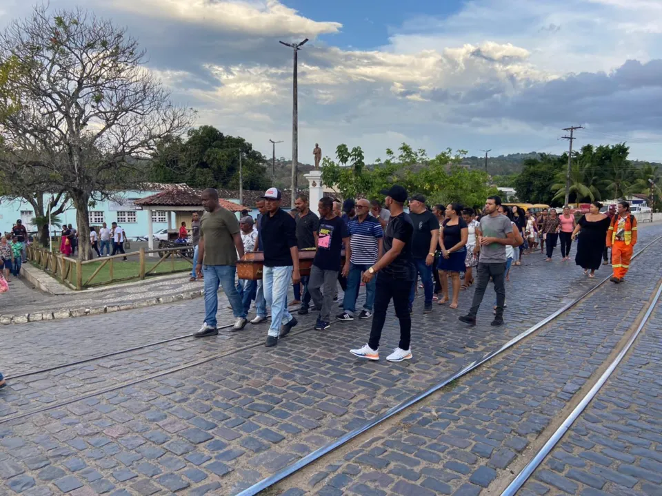 Juliane Lima Gonçalves morreu na segunda-feira, 18, após cair em poço de elevador em um condomínio em Salvador