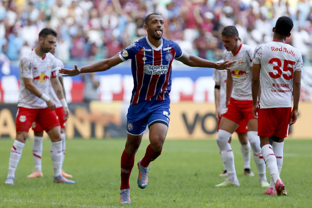 Victor Hugo comemora seu único gol com a camisa tricolor diante do RB Bragantino pela Série A 2023