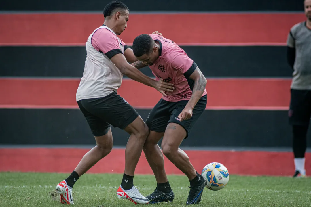 Elenco rubro-negro trabalha na Toca do Leão mirando o Barça de Ilhéus