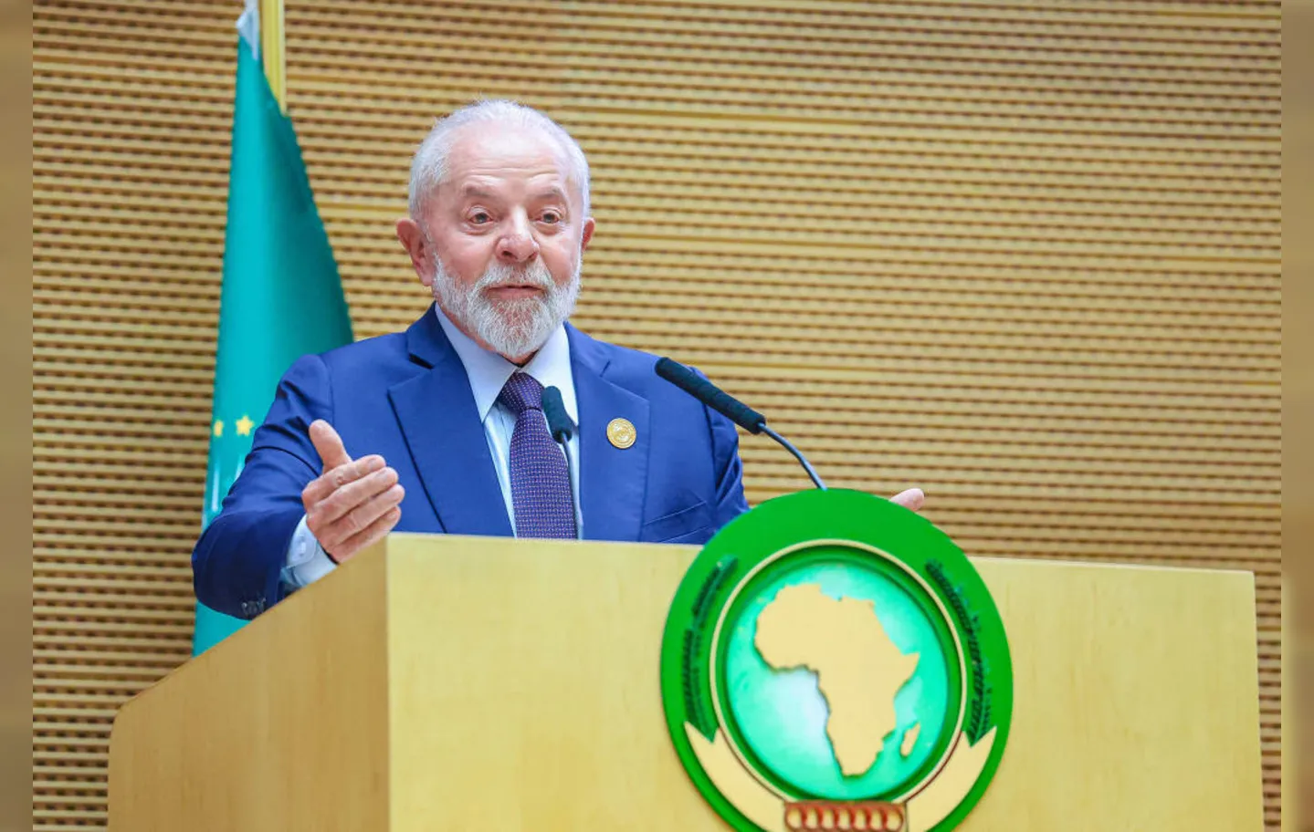 Lula cumpre neste domingo o seu último dia de compromissos oficiais em sua viagem na África