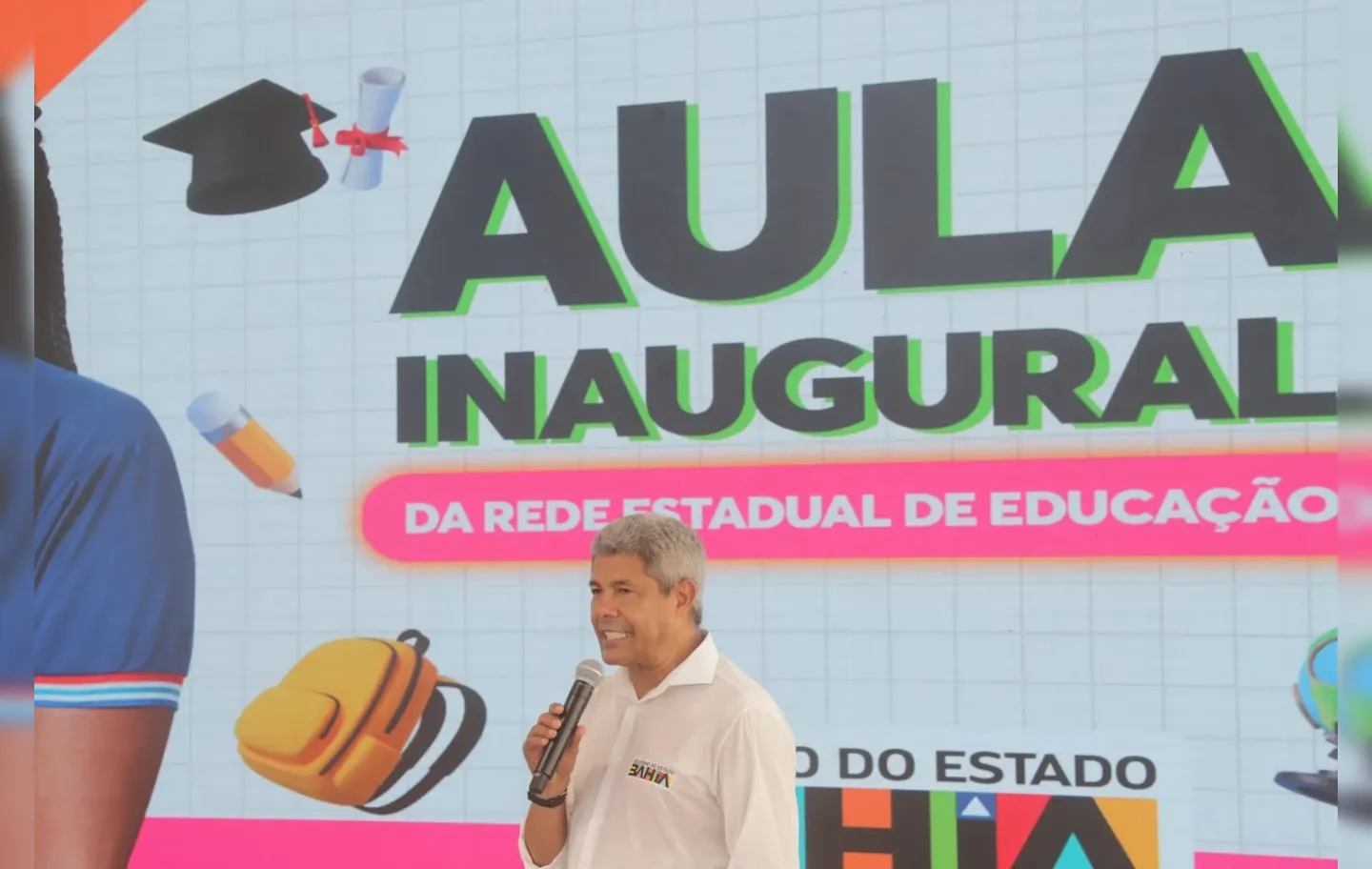 Jerônimo discursou para o público no evento de aula inaugural da rede estadual de ensino, em Feira de Santana
