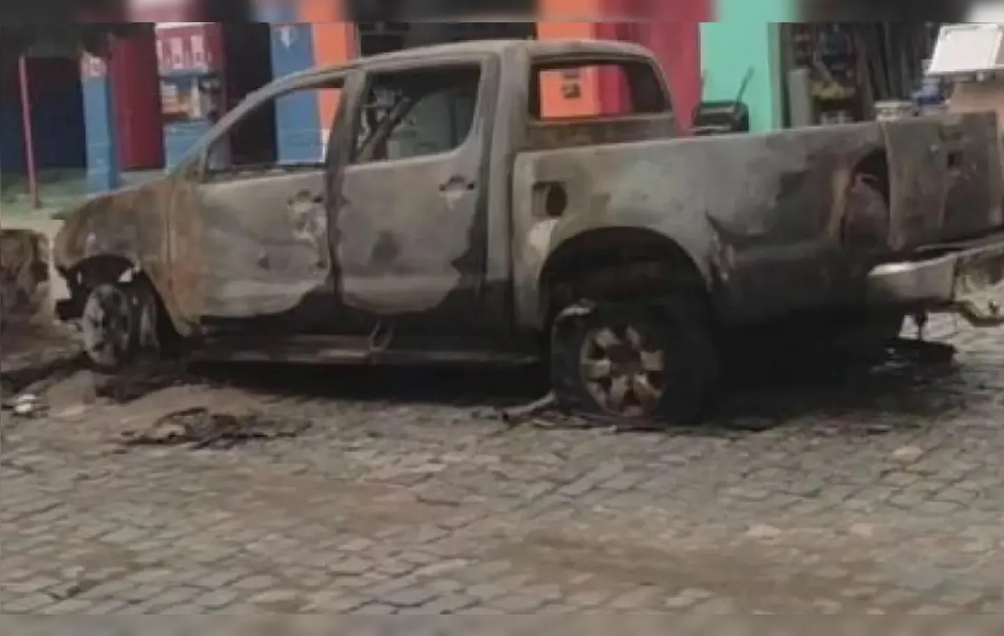 Veículo da pré-candidata à prefeitura de Nova Canaã foi incendiado na noite de sexta