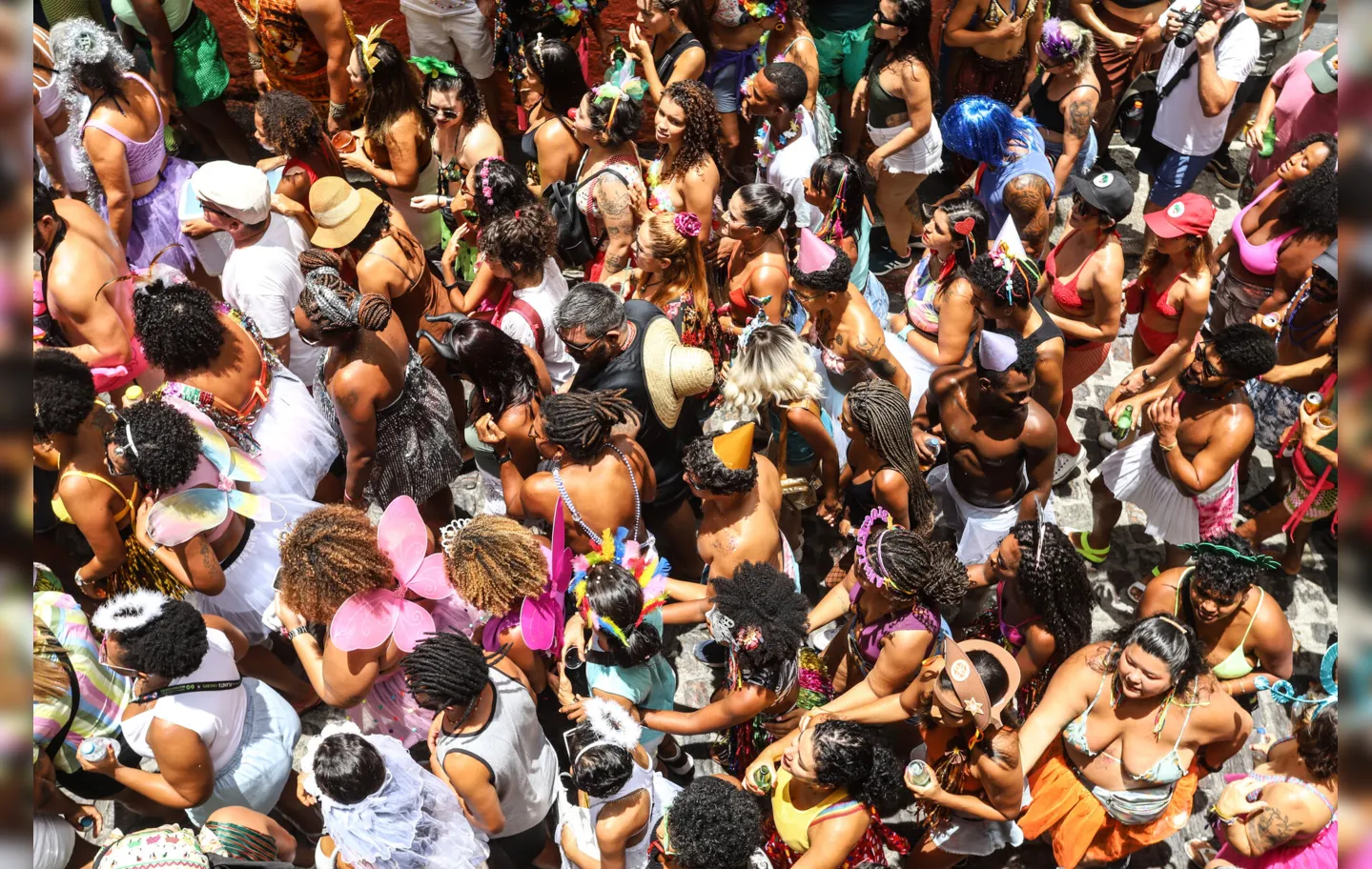 Imagem ilustrativa da imagem Saiba como fazer denúncias de violações de direitos no Carnaval