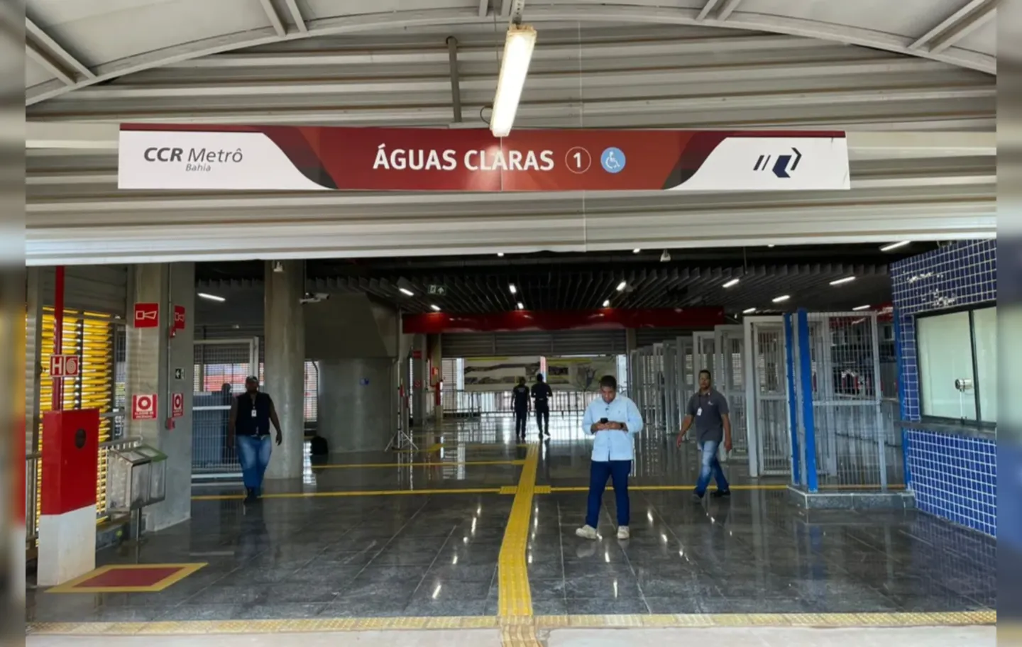 Estação Águas Claras foi invadida por torcedores