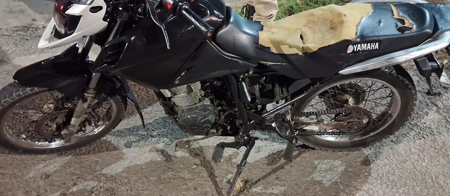 Os militares realizavam ações de policiamento quando avistaram uma motocicleta em alta velocidade