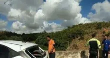 Imagem ilustrativa da imagem Acidente entre carro e moto deixa jovem ferido em Salvador