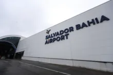 Imagem ilustrativa da imagem Buraco surge na pista do Aeroporto de Salvador e causa transtornos