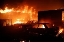 Imagem ilustrativa da imagem Chile em luto combate 34 incêndios contra o vento e o calor extremo