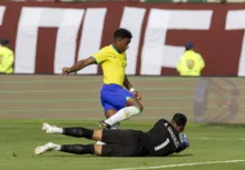 Imagem ilustrativa da imagem Com pênalti desperdiçado, Brasil perde para o Paraguai no Pré-Olímpico