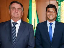 Imagem ilustrativa da imagem Comenda a Bolsonaro é retirada de pauta na Alba após protestos