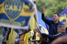 Imagem ilustrativa da imagem Em eleição histórica, Riquelme se torna presidente do Boca Juniors