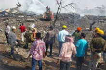 Imagem ilustrativa da imagem Explosão em fábrica de fogos de artifício na Índia deixa oito mortos