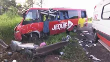 Imagem ilustrativa da imagem Feridos em acidente com micro-ônibus na Bahia recebem alta hospitalar