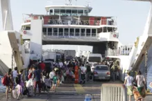 Imagem ilustrativa da imagem Ferry-Boat vai operar 24 horas até o próximo sábado