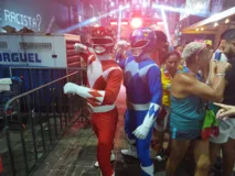 Imagem ilustrativa da imagem Foliões inovam nas fantasias no Carnaval de Salvador