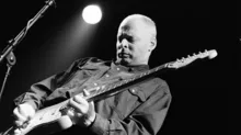 Imagem ilustrativa da imagem Guitarrista da MC5, Wayne Kramer morre aos 75 anos