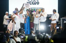 Imagem ilustrativa da imagem Lançamento do Carnaval Ouro Negro 2024 celebra blocos afro no Pelô