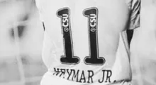 Imagem ilustrativa da imagem Neymar pede aposentadoria da camisa 11 do Santos: "Até eu voltar"