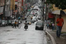 Imagem ilustrativa da imagem Previsão nesta sexta-feira é de chuva intensa em regiões da Bahia