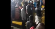 Imagem ilustrativa da imagem VÍDEO: Passageiros esperam mais de 2h para ferry-boat atracar na Ilha